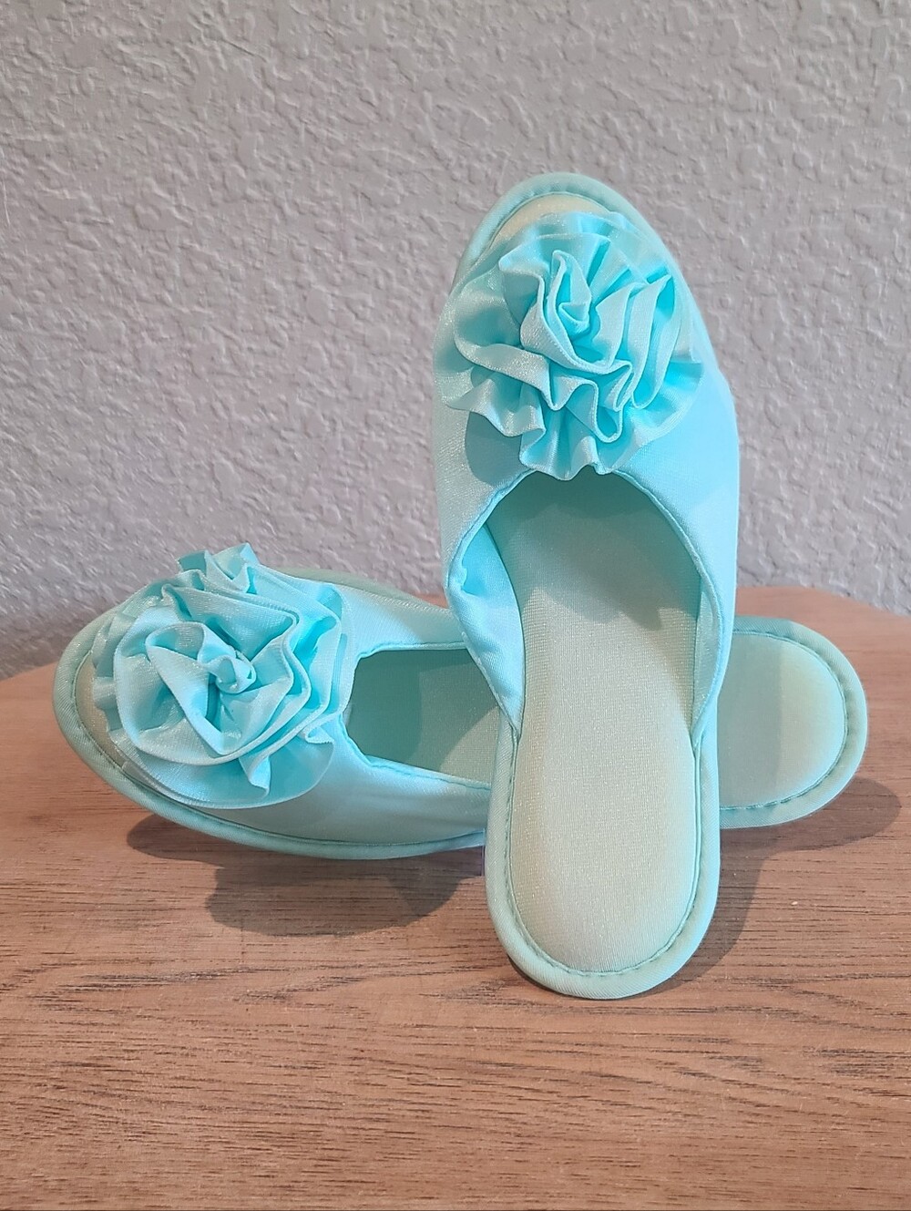 Vtg Texsheen Mint Green Rosette  Boudoir Bedroom Slippers Sz L (8.5-9) 1960s.